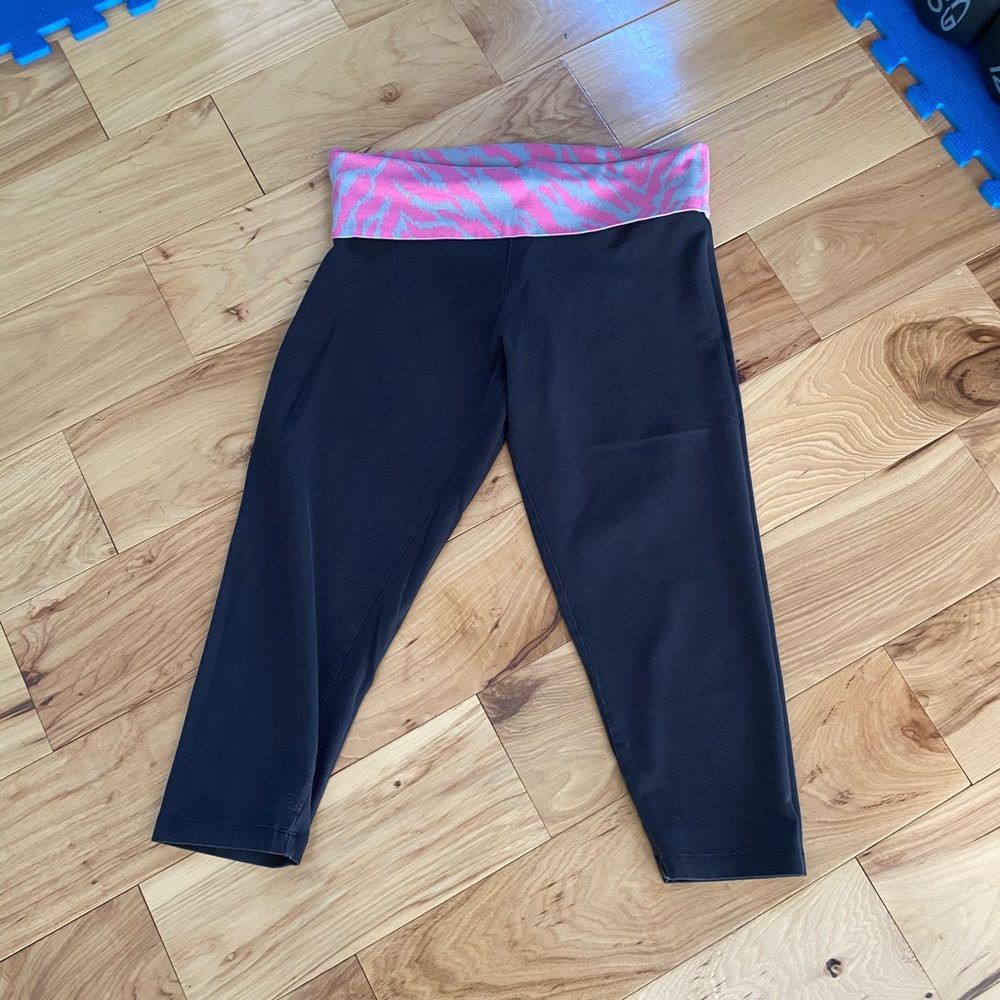 VS capri leggings, S
